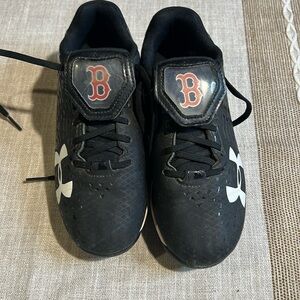 Under Armour Boston Red Sox baseball cleat size 2y